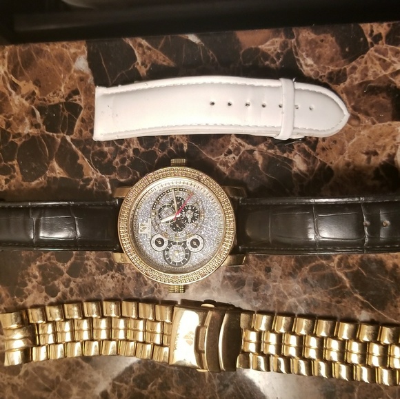 Watch - Picture 4 of 4